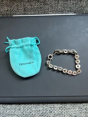 Tiffany & Co. Silver Round-Link Bracelet with Blue Pouch